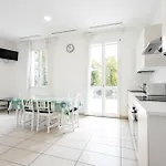 Le Sabbie - In Villino A 50mt Dal Mare Riccione